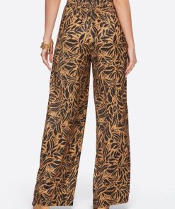 Careercurated.shop0c1d4ed384 4