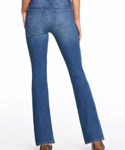 Careercurated.shop0f22980f70 3