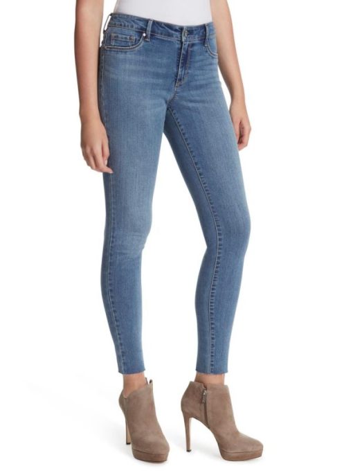 Careercurated.shop236e102582 2