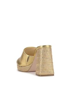 Careercurated.shop2d8dc635e7 3