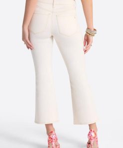 Careercurated.shop3331aa4eeb 3