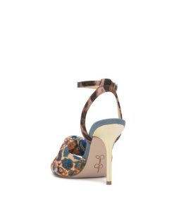 Careercurated.shop803518c4bb 3