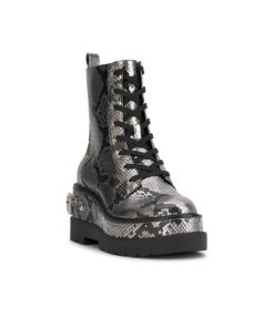 Careercurated.shop8b046d4c46 4