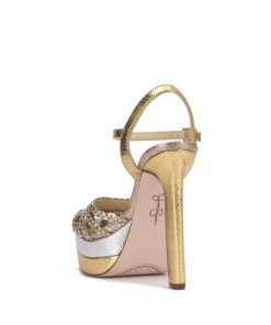 Careercurated.shop956858a7cf 4