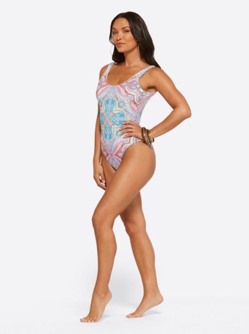 Careercurated.shop9912a011f7 2