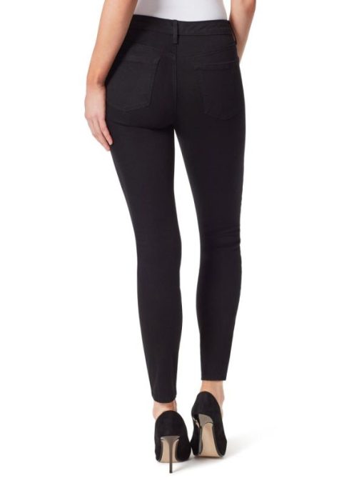 Careercurated.shopa59d93eb73 3
