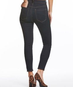Careercurated.shopd8d7b40781 2