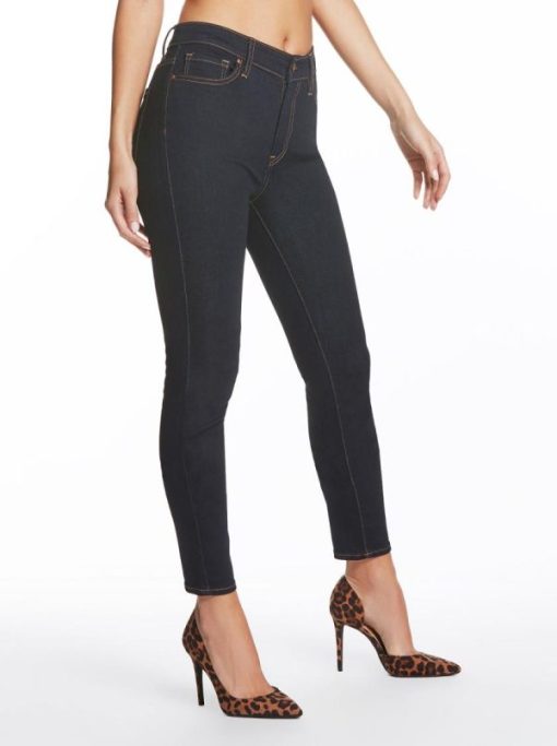 Careercurated.shopd8d7b40781 3