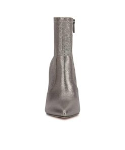 Careercurated.shopebe5b41123 2