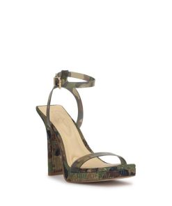 Careercurated.shopf22cf50fe0 4