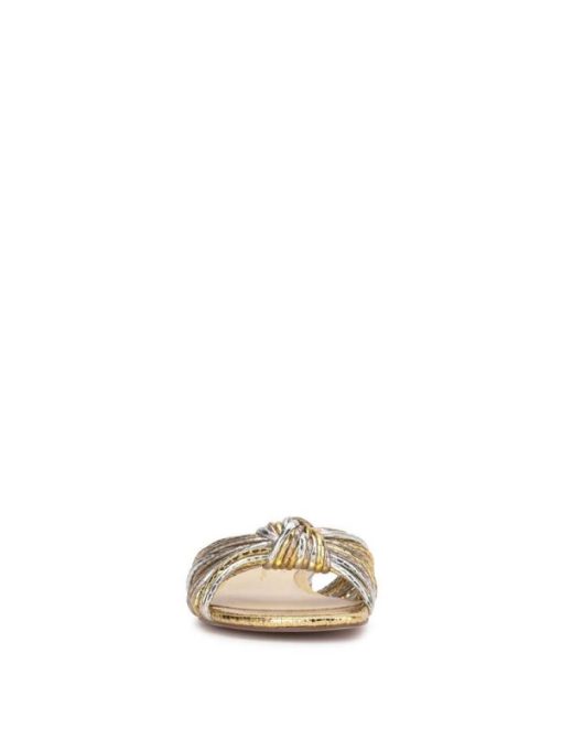 Careercurated.shopfd79812732 2